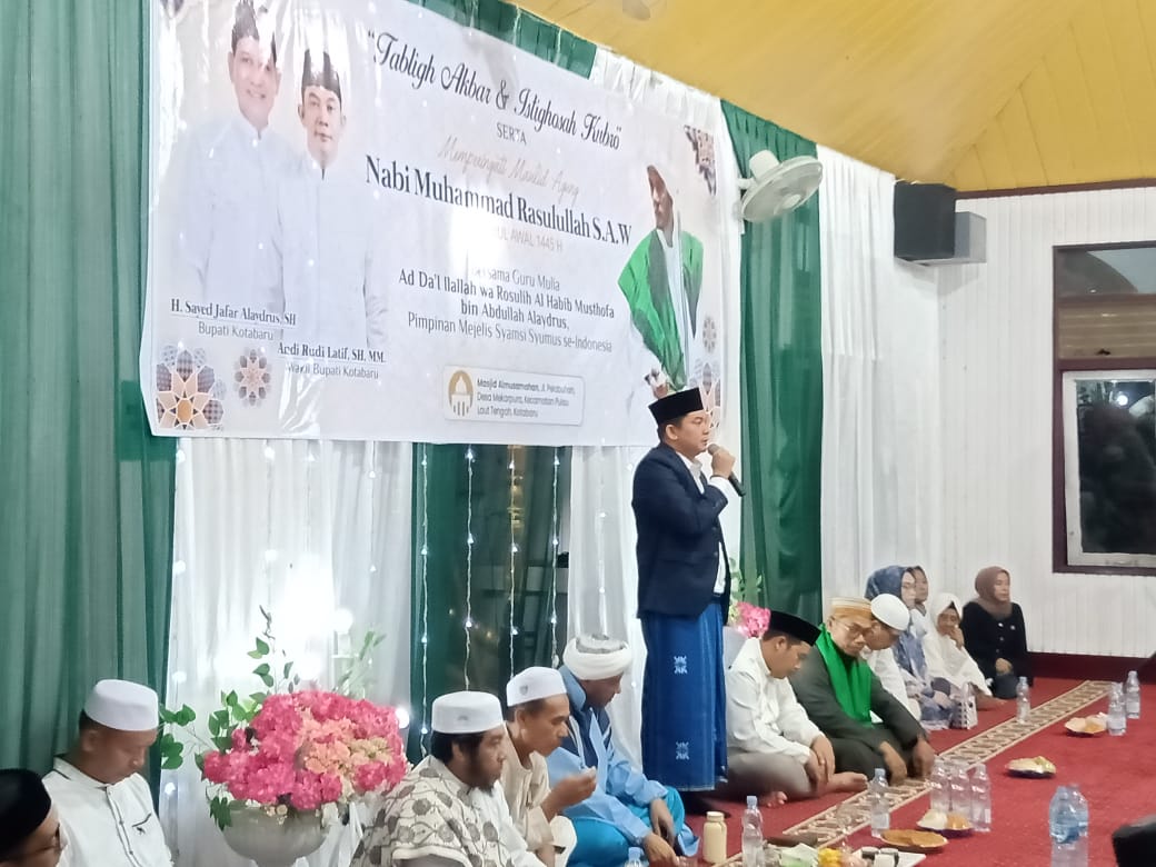 Wakil Bupati Kotabaru Andi Rudi Latif Hadiri Tablig dan Istighosah Kubro